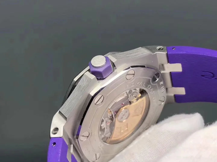 Audemars Piguet Royal Oak Offshore Diver 42mm – Purple Dial & Rubber Strap