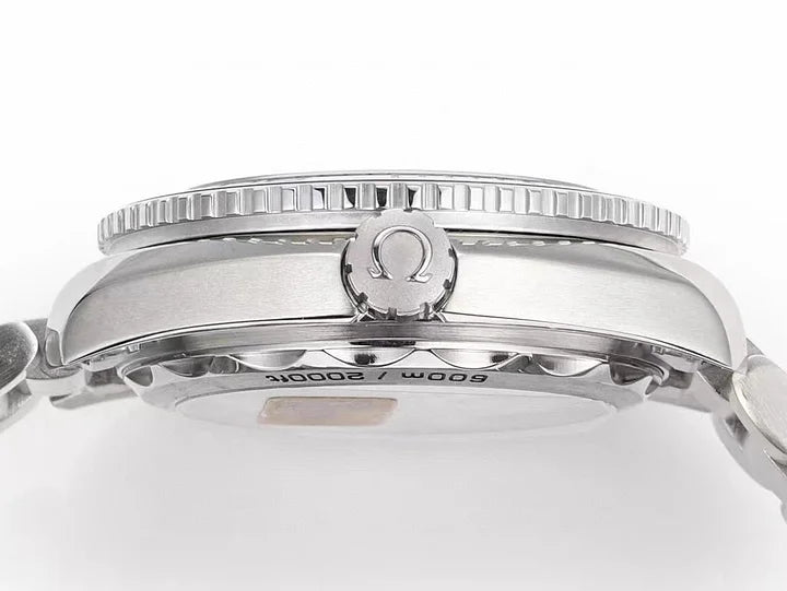 OMEGA Seamaster Planet Ocean 600M 43.5mm Ref. 215.30.44.21.03.001 – Blue Dial