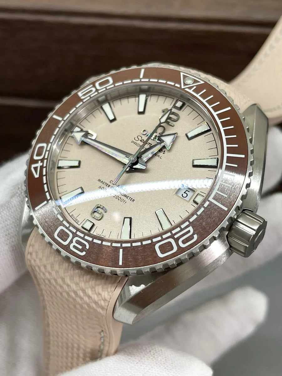 OMEGA Seamaster Planet Ocean 600M 43.5mm Ref. 215.32.44.21.09.001 – Grey Dial