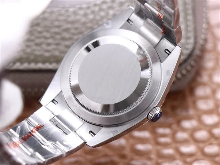 Rolex Oyster Perpetual 41 – 124300