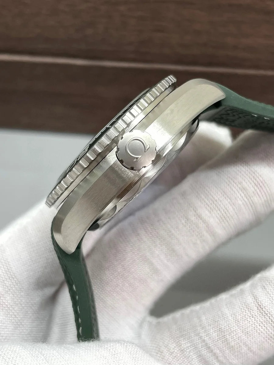 OMEGA Seamaster Planet Ocean 600M 43.5mm Ref. 215.32.44.21.06.001 – Grey Dial