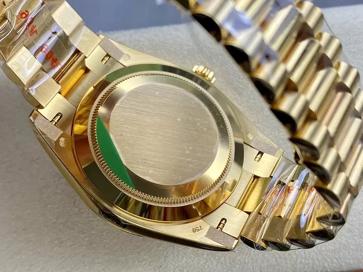 Rolex Day-Date 40  228238A