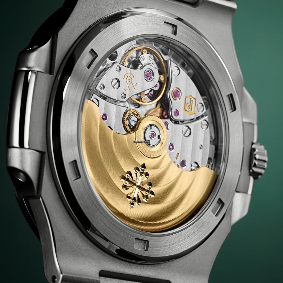 Patek Philippe Nautilus 5711/1A-014 Featuring the Iconic Vert Olive Trame Gradient Dial
